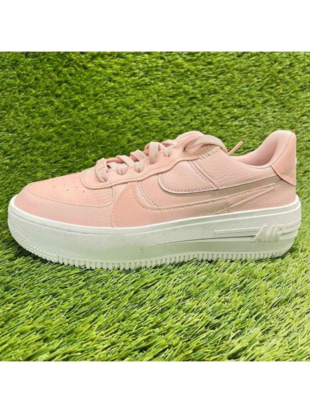 Nike please review